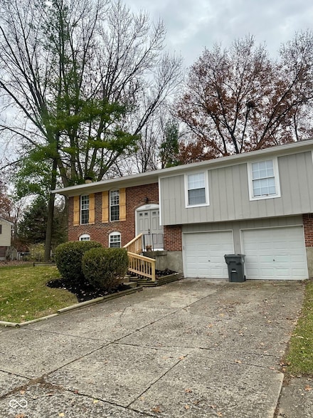 5847 Lakeland Dr, Indianapolis, IN 46220