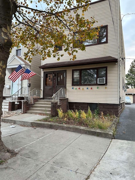36 Humphrey Ave, Bayonne, NJ 07002