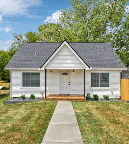 304 W 17th St, Columbia, TN 38401