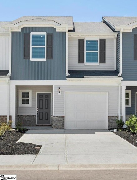 227 Cupid Ct, Greer, SC 29651