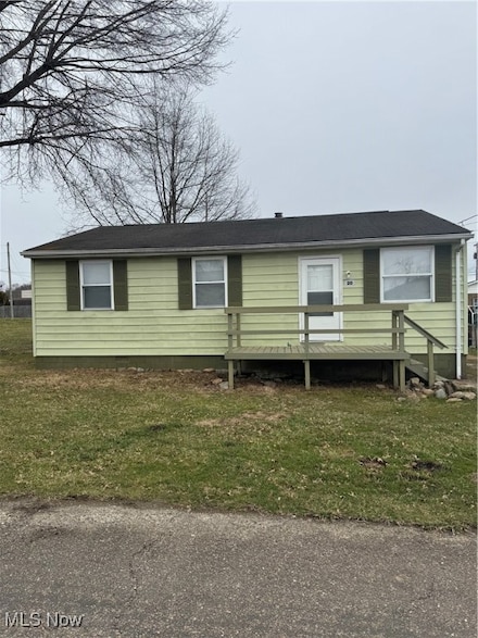 28 Epling St, Elizabeth, WV 26143