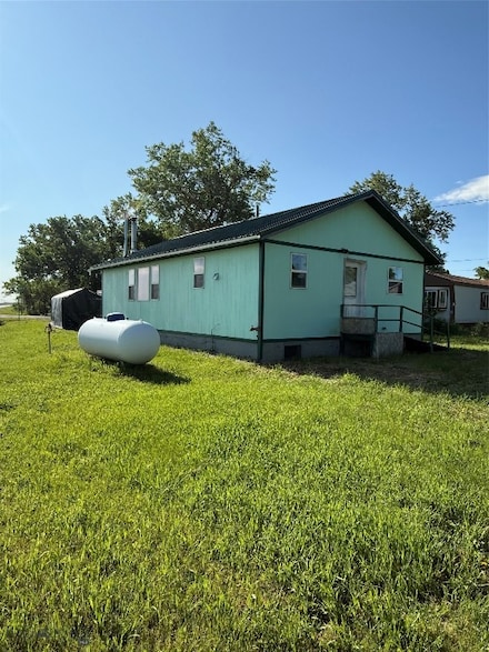 100 Stephens St, Roy, MT 59471