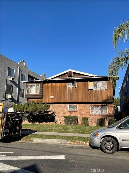 131 N Avenue 51, Los Angeles, CA 90042