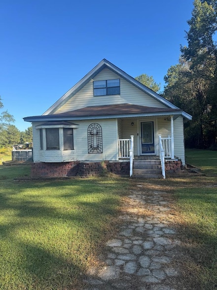 909 Sharon Moss Rd, Laurel, MS 39443