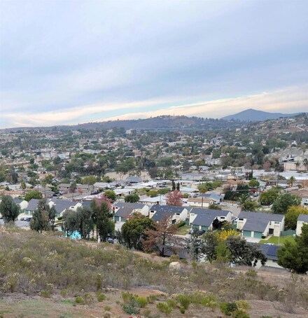 1960 Helix St, Spring Valley, CA 91977