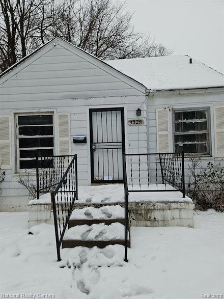 9328 Minock St, Detroit, MI 48228