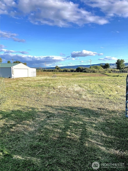 300 Wade Rd, Thorp, WA 98946