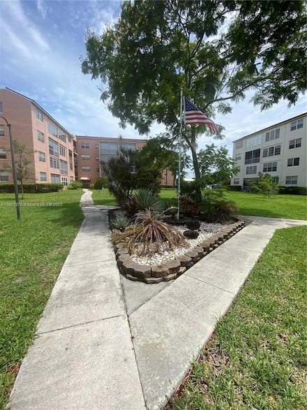 2841 Somerset Dr Unit 117, Lauderdale Lakes, FL 33311
