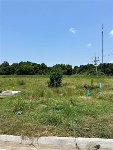 121 Holmes Blvd, Gretna, LA 70056