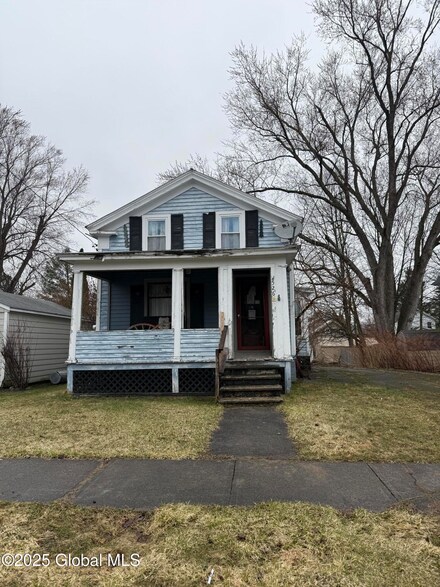 526 W Lake Ave, Herkimer, NY 13350