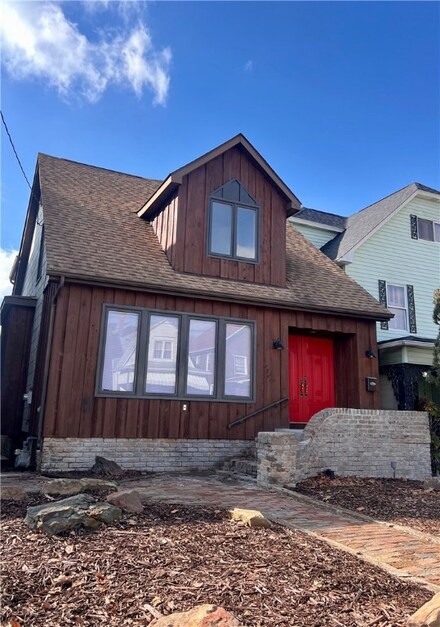 1621 Leishman Ave, New Kensington, PA 15068