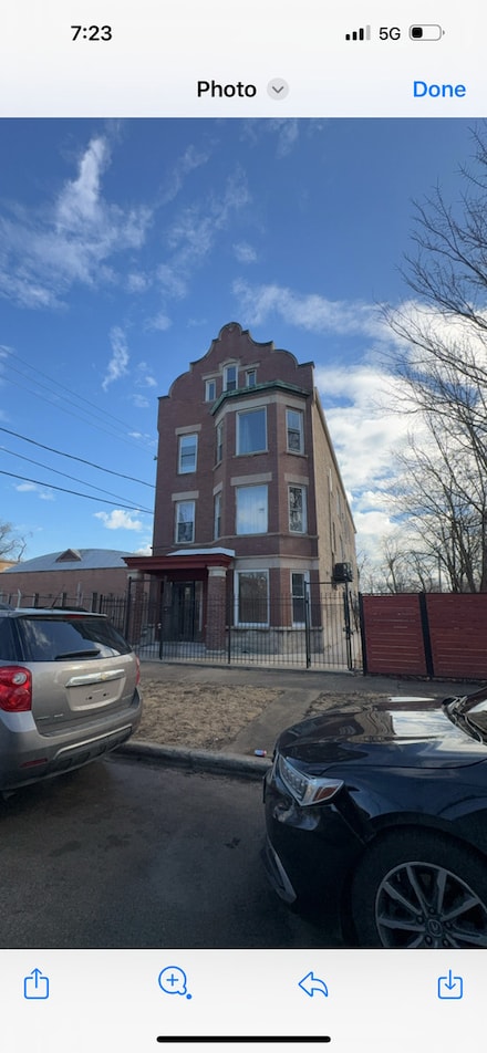 5115 S Laflin St Unit 3B, Chicago, IL 60609