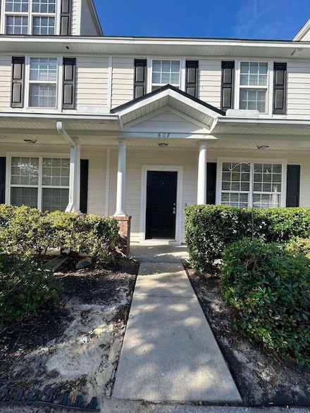 607 Hemingway Cir, Summerville, SC 29483