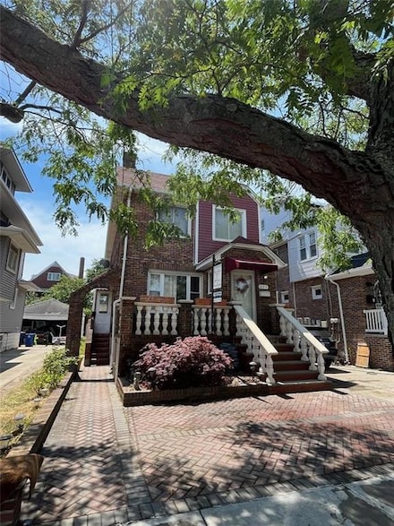 239 Beach 134th St, Rockaway Park, NY 11694