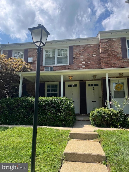 163 Talbott St, Rockville, MD 20852