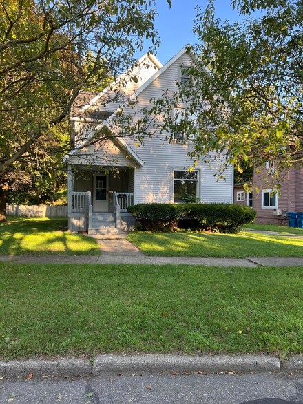 43 Daugherty St, Coldwater, MI 49036