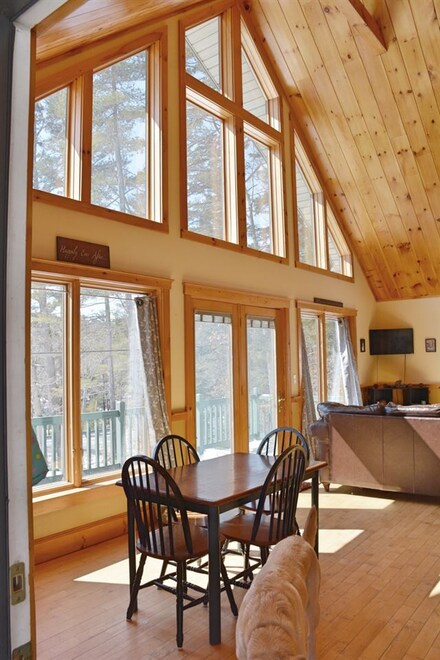 648 Nh Route 104, New Hampton, NH 03256