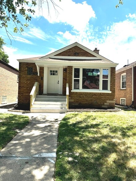 14207 S Wentworth Ave Unit 3, Riverdale, IL 60827