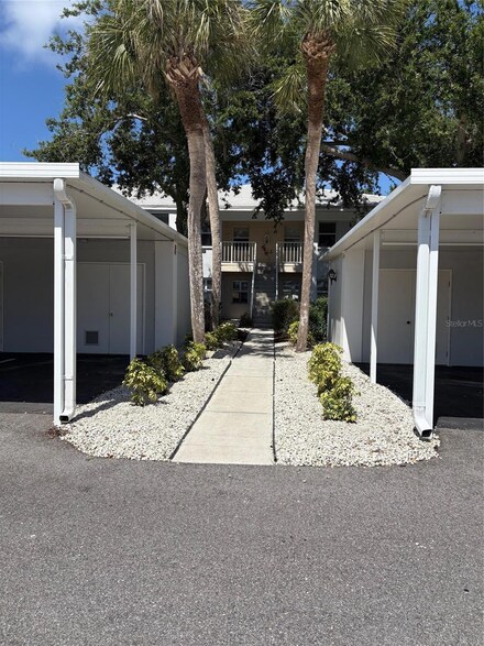 429 Cerromar Ln Unit 352, Venice, FL 34293