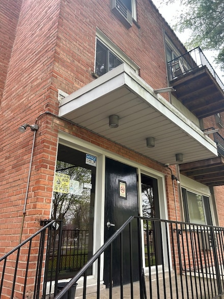 8541 Lotus Ave Unit 709, Skokie, IL 60077