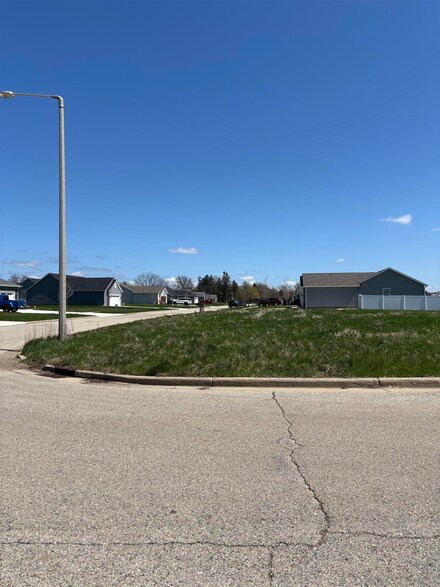 Lot 9 Walworth Prairie, Walworth, WI 53184