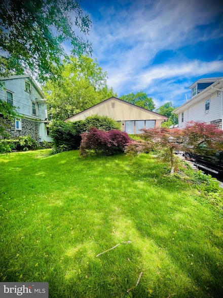 115 E Providence Rd, Aldan, PA 19018