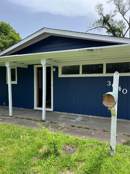 3040 19th St, Beaumont, TX 77706