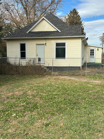 209 W 4th St, Belden, NE 68717