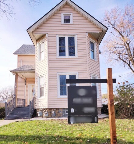 1257 S 7th Ave, Kankakee, IL 60901
