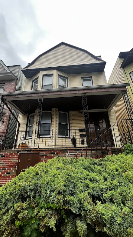 187 Clerk St Unit 2, Jersey City, NJ 07305