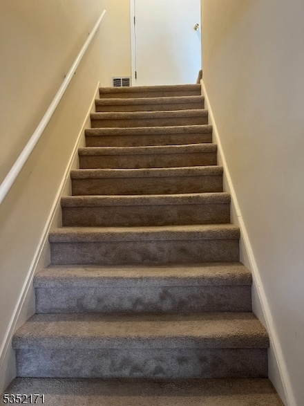 1304 Normandy Ct Unit B3, Flemington, NJ 08822