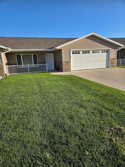 309 4th Ave SW, Cresco, IA 52136