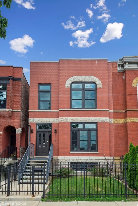 4120 S Berkeley Ave, Chicago, IL 60653