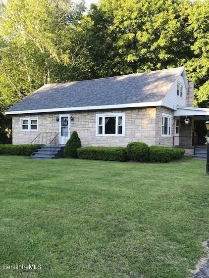 16 Leonard St, Adams, MA 01220