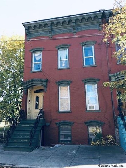 94 Philip St, Albany, NY 12202