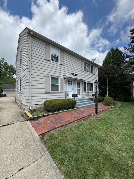 531 W Wilson St Unit UPPER, Batavia, IL 60510