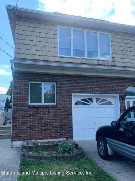 112 Linwood Ave, Staten Island, NY 10305