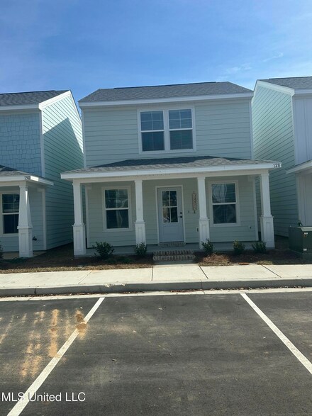 128 Coral Breeze Unit 10, Biloxi, MS 39531
