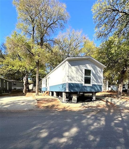 30 Espinosa Dr, Austin, TX 78744