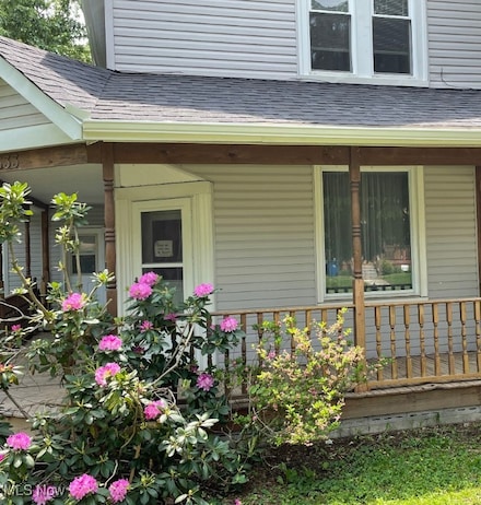 533 W Park Ave, Niles, OH 44446