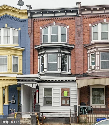 1156 S 52nd St, Philadelphia, PA 19143