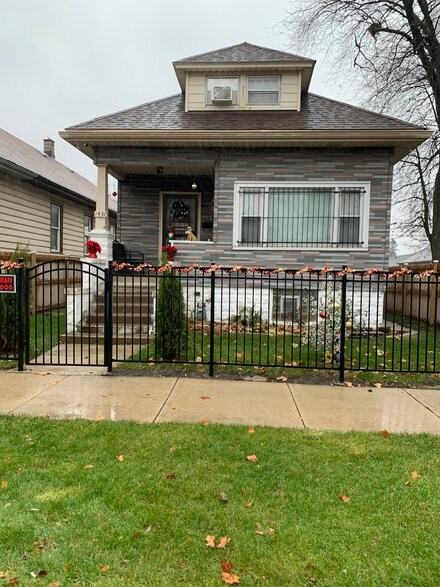 1437 W 71st Place, Chicago, IL 60636