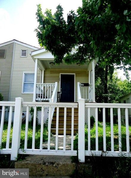 37 E Reed Ave, Alexandria, VA 22305