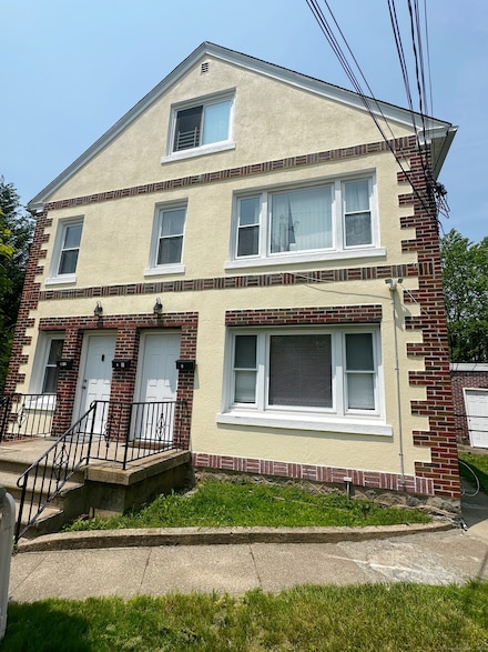 24 Martone St Unit 1, Waterbury, CT 06708