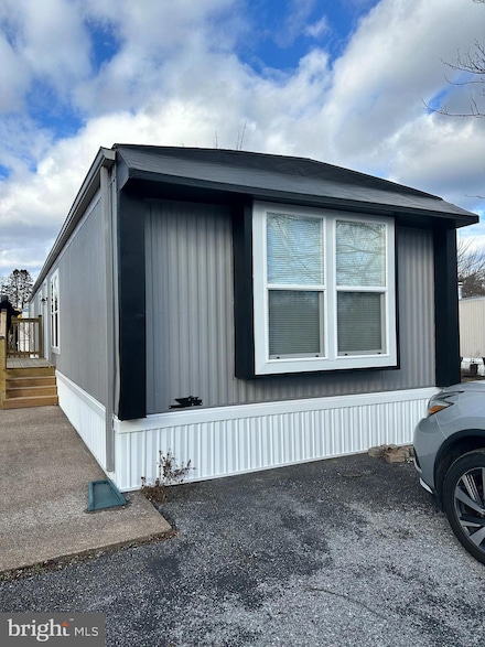 41 Redwood Ln, Carlisle, PA 17015