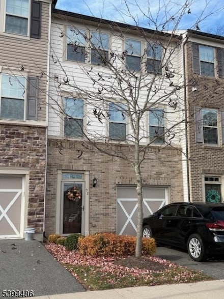 92 Albert Ct, Randolph, NJ 07869