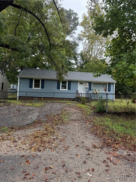 529 Selbon Ave, Petersburg, VA 23803