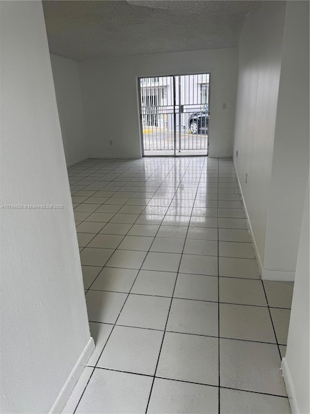 2710 W 76th St Unit 103, Hialeah, FL 33016