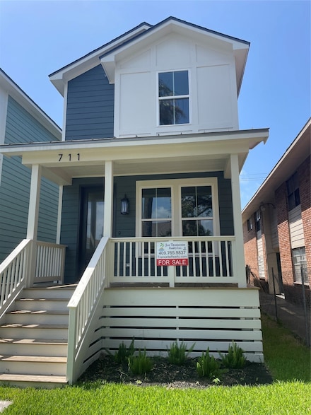 711 Ball St, Galveston, TX 77550