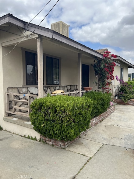 9850 Cypress Ave, Fontana, CA 92335